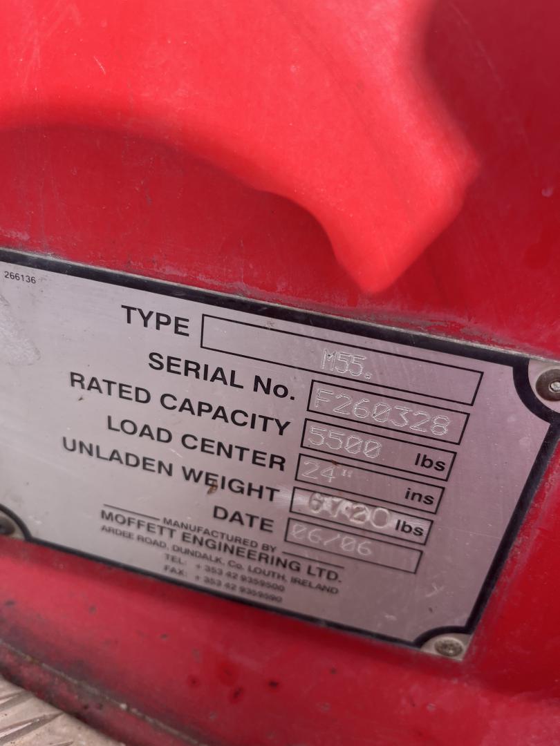 ./imagenes/INVOICE/2019/17433/MONTACARGAS MOFFETT M55 (8).JPG